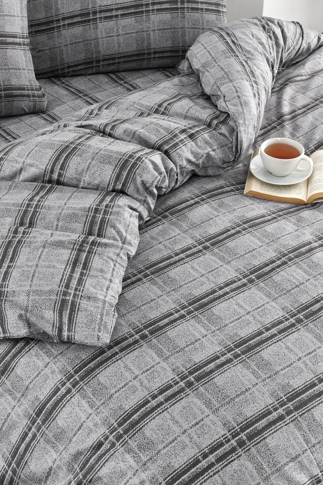 Albin -Gri Ekose Nevresim Takımı