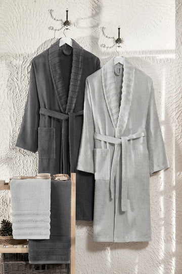 Carla- 4'lü  Havlulu Açık Gri-Antrasit Bornoz Aile Seti