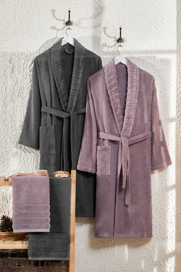 Carla- 4'lü  Havlulu Mürdüm-Antrasit Bornoz Aile Seti