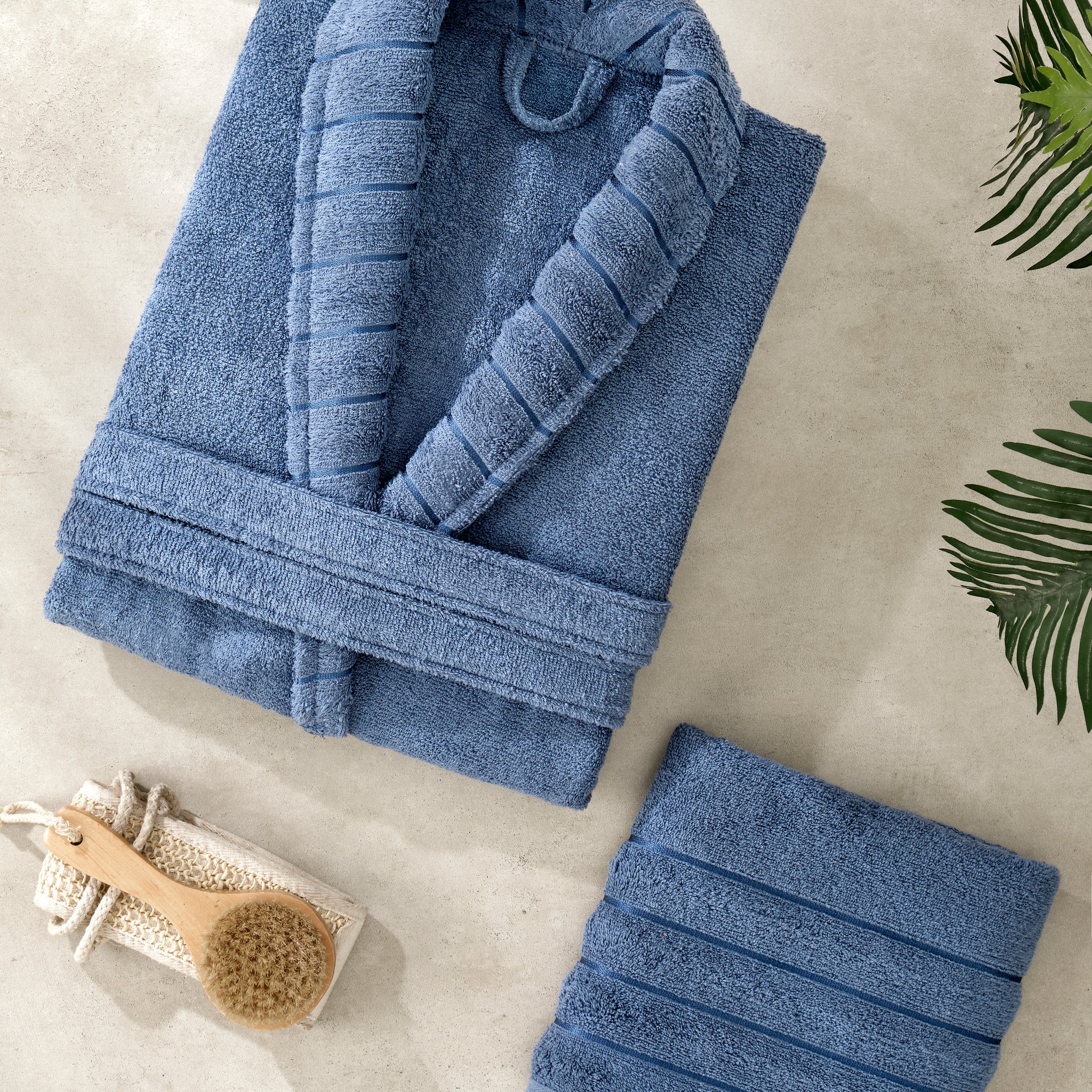 Carla- Lacivert Havlulu Bornoz Seti